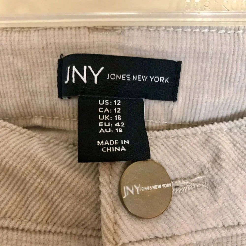 Jones of New York Corduroy Straight Leg 5 Pocket Cream Color Jeans, Size 12 - Picture 7 of 8